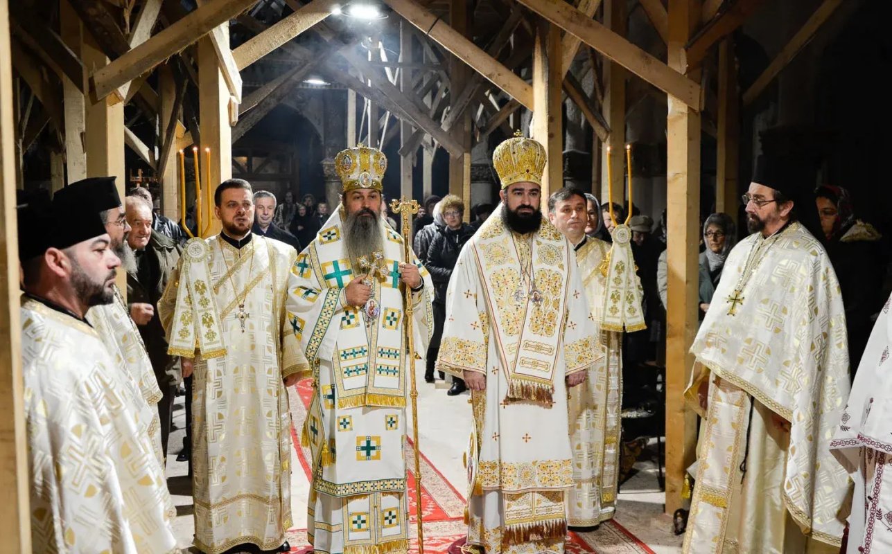 Catedrala Episcopală din Deva şi-a cinstit ocrotitorul 236825