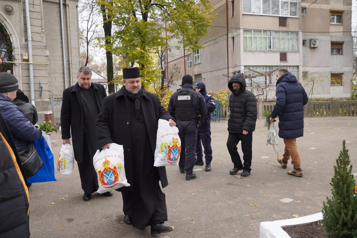 Manifestări liturgice și filantropice în Arhiepiscopia Dunării de Jos 236887