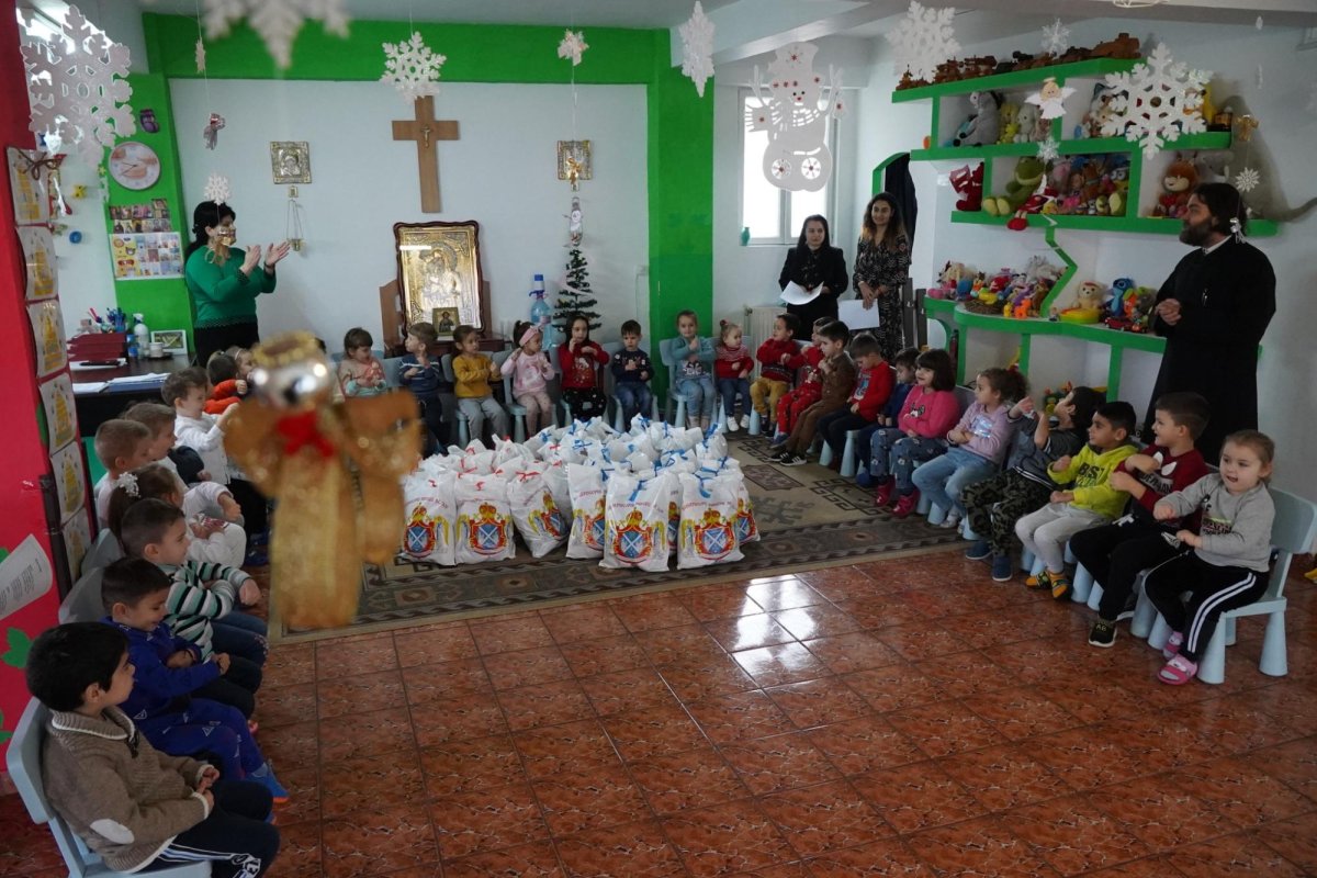 Manifestări liturgice și filantropice în Arhiepiscopia Dunării de Jos 236889