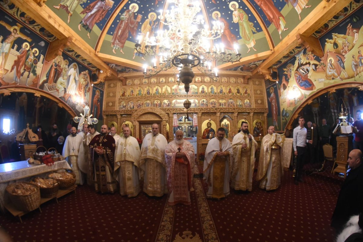 Ocrotitoarea orașului Mizil sărbătorită prin rugăciune și filantropie  236875