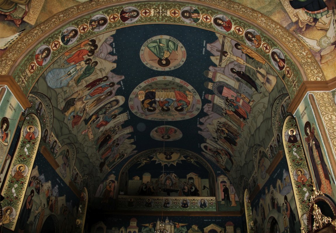 Biserica plină de copii a Sfântului Nicolae din Câmpulung Moldovenesc 236916