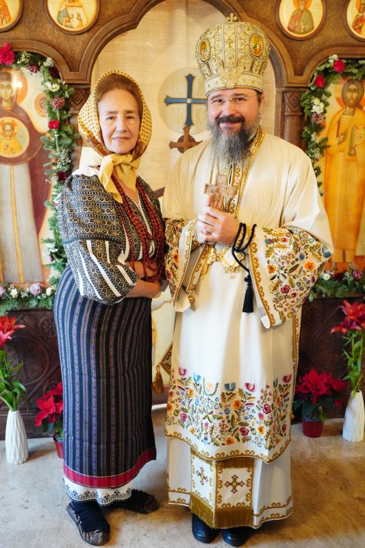 Slujiri și colinde românești în Episcopia Europei de Nord 236978