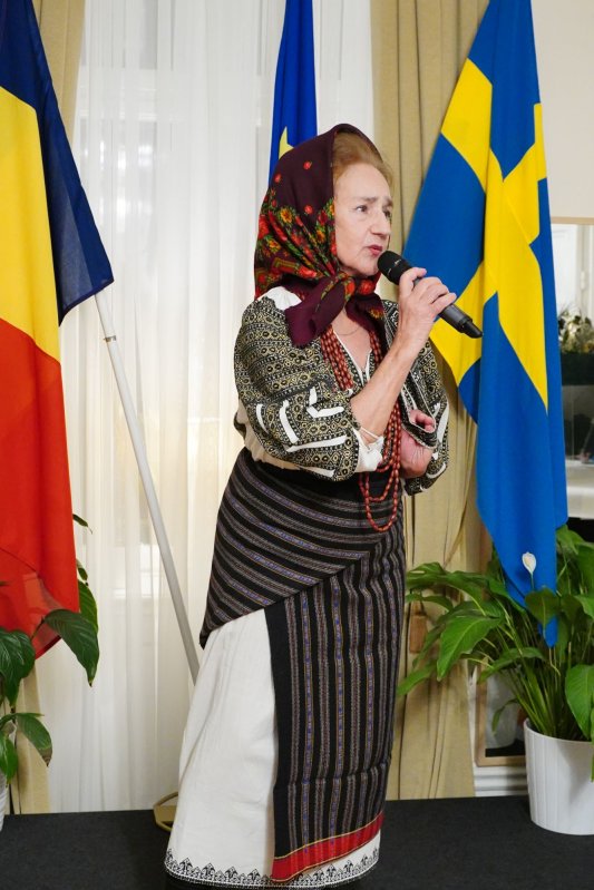 Slujiri și colinde românești în Episcopia Europei de Nord 236979