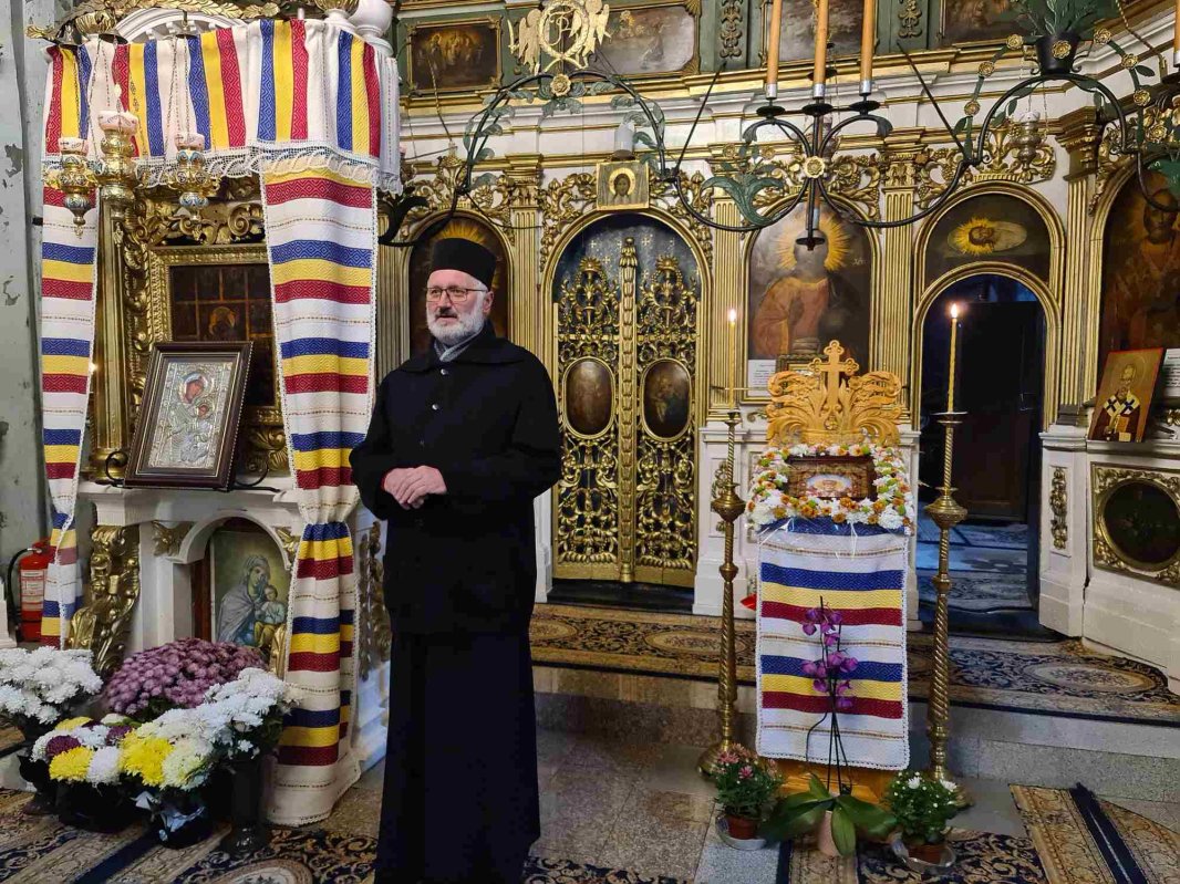 Biserica „Sfântul Nicolae”, centrul micii lumi a Darabanilor 236532