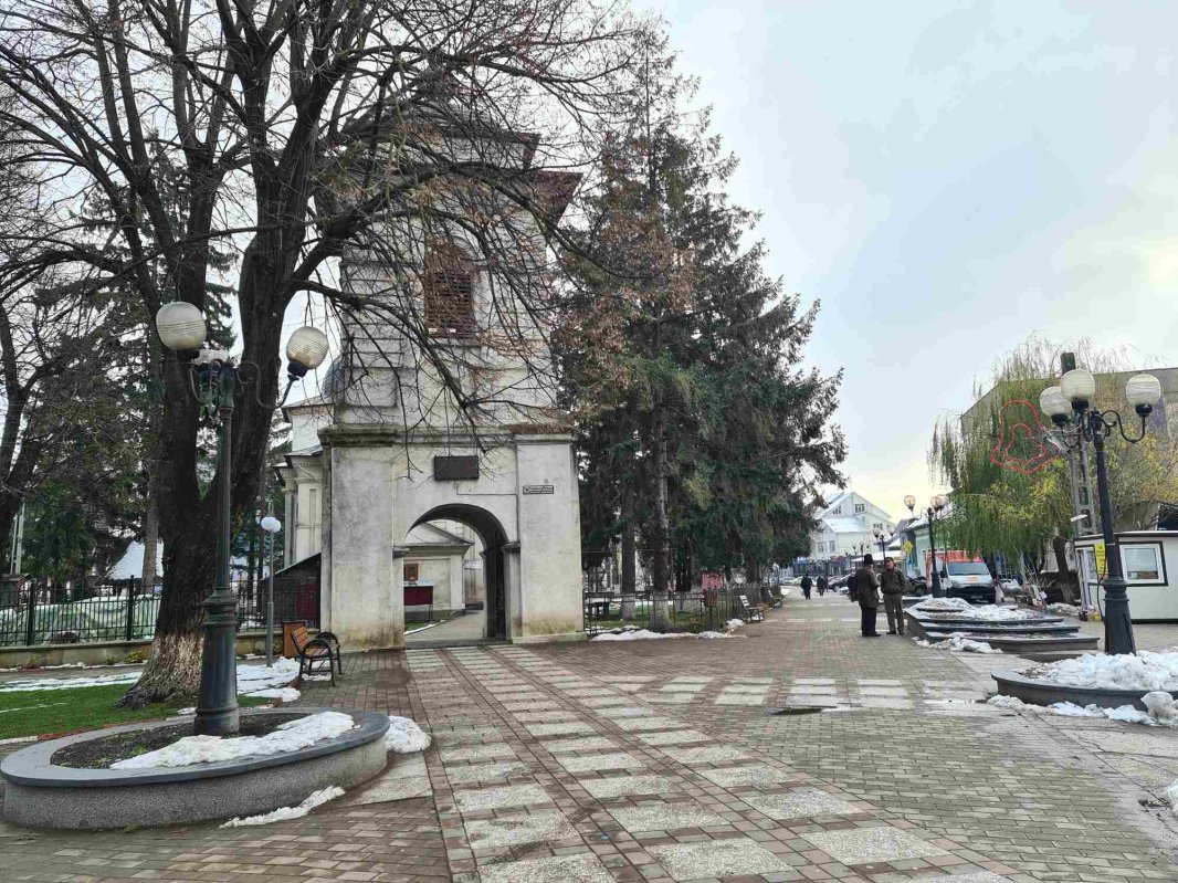 Biserica „Sfântul Nicolae”, centrul micii lumi a Darabanilor 236541
