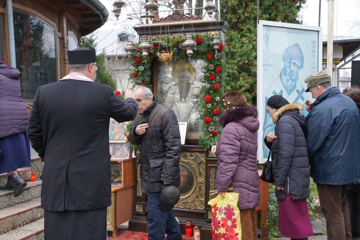 Biserica „Sfântul Spiridon” din Galați și-a cinstit ocrotitorul 237360
