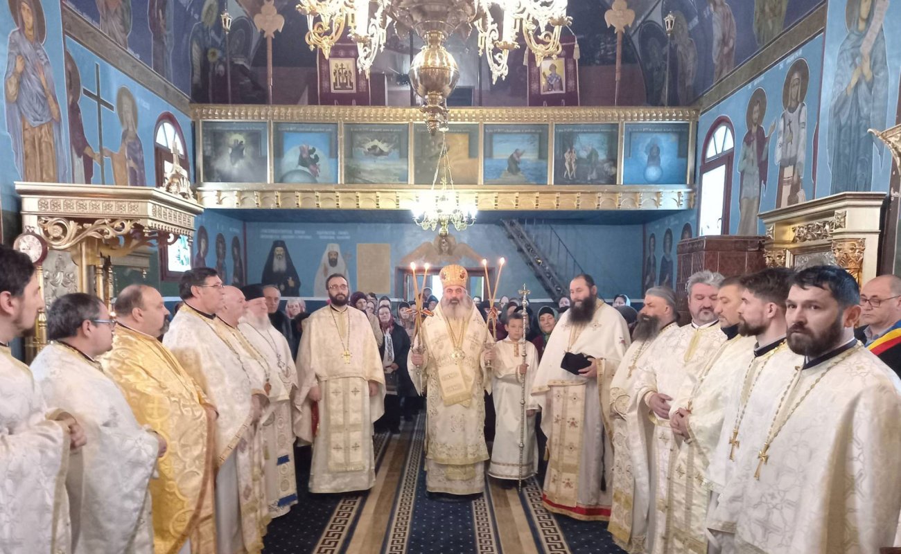 Candelă pentru unitate dăruită Parohiei Alexandru cel Bun, Iași 237327