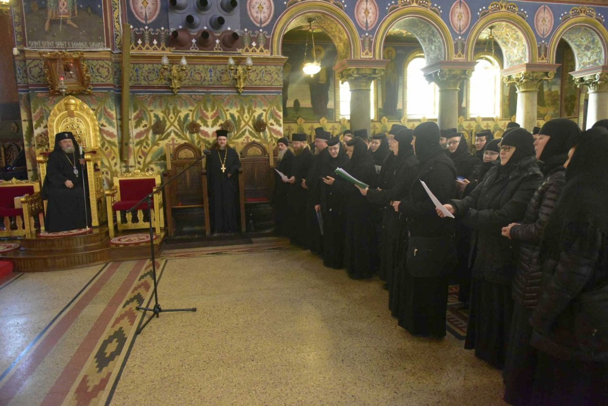Primii colindători din acest an la Catedrala Mitropolitană din Sibiu 237477