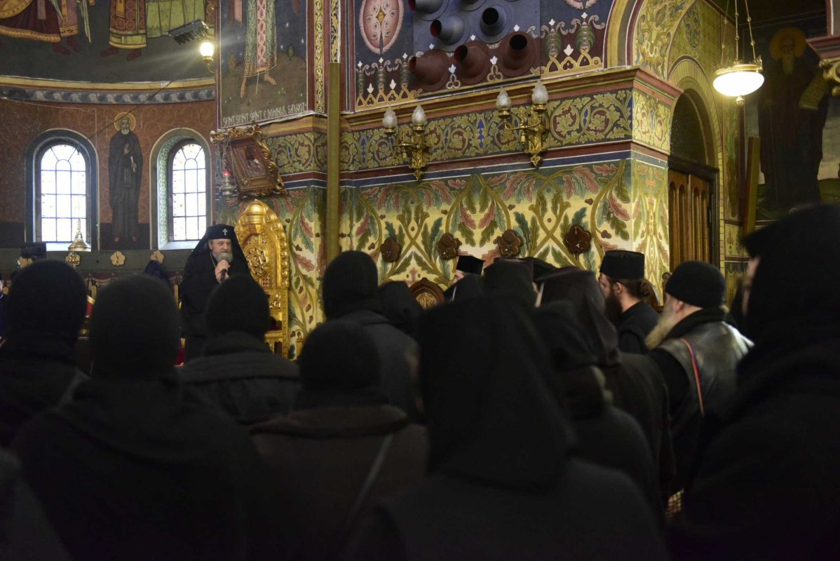 Primii colindători din acest an la Catedrala Mitropolitană din Sibiu 237478