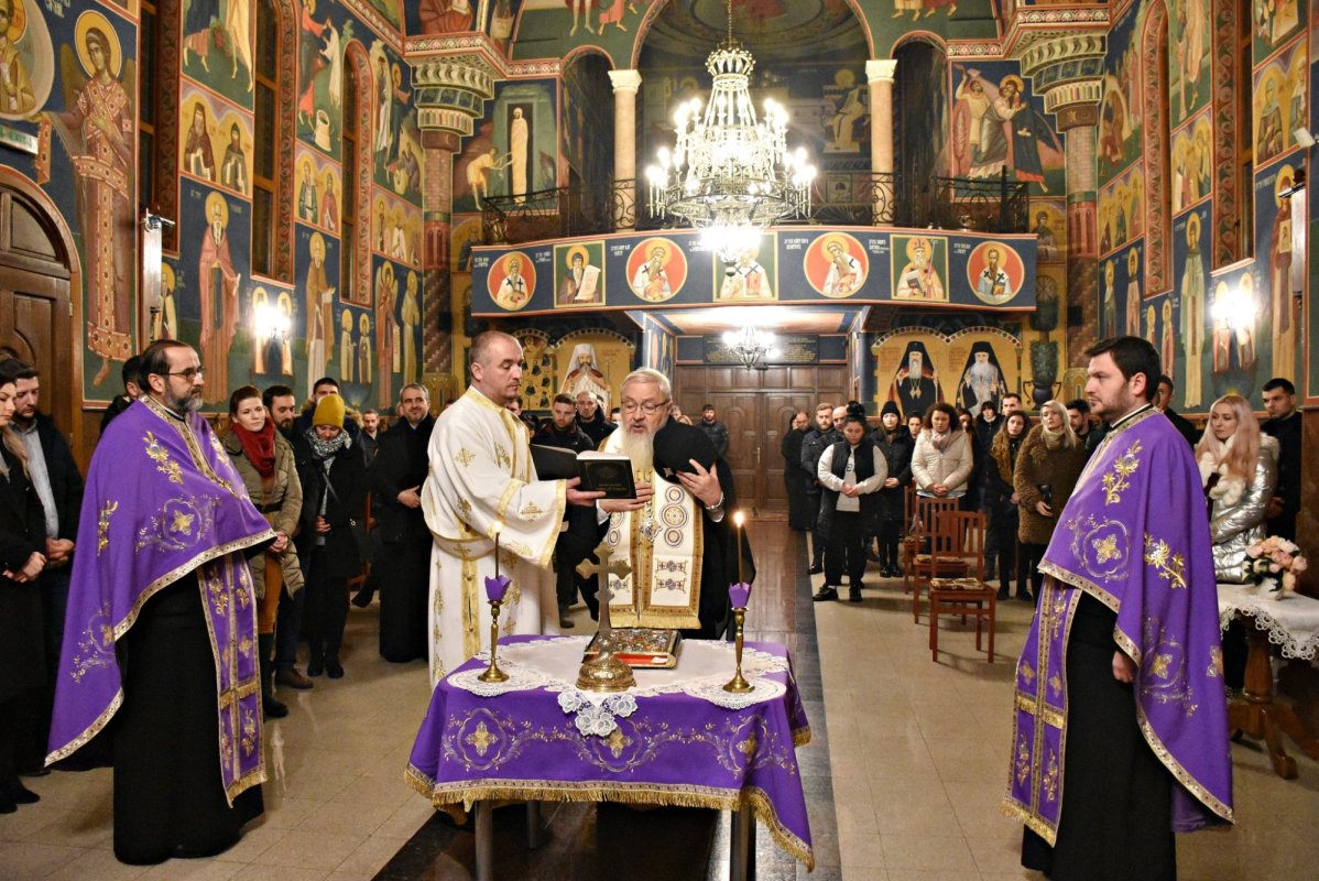 Binecuvântare arhierească pentru familiile cununate anul acesta în bisericile clujene 237883