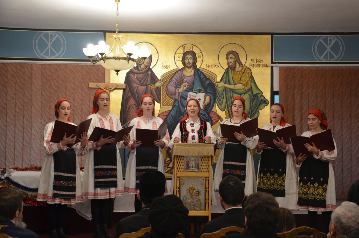 Colinde şi scenete tradiţionale în Protopopiatul Oradea 237879