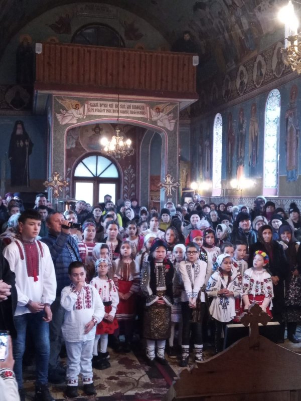 Conferință despre rugăciune și flagelul singurătății în parohia ieșeană Mănăstirea  237878