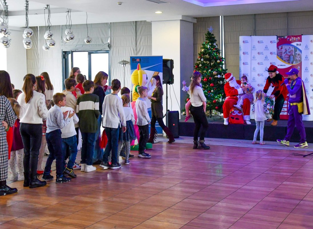 Momente de bucurie pentru refugiaţii ucraineni din Capitală 237899