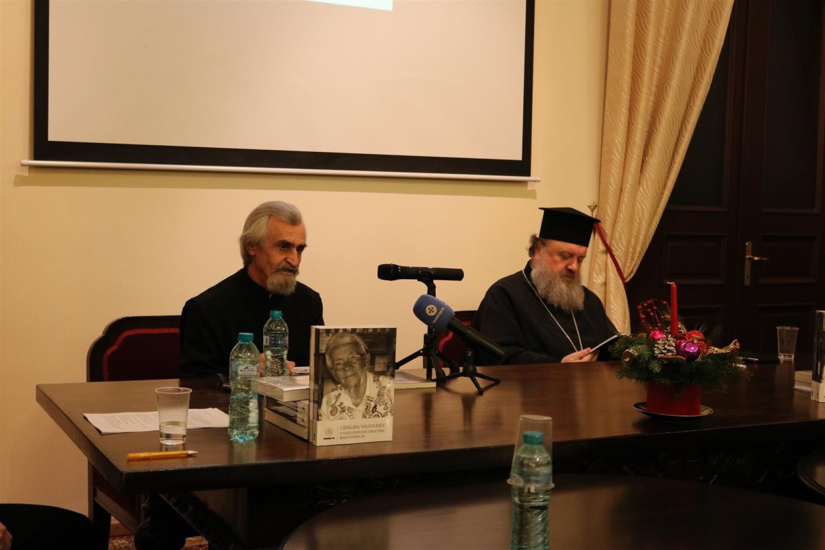 Volum comemorativ lansat la Biblioteca Sfântului Sinod 237900