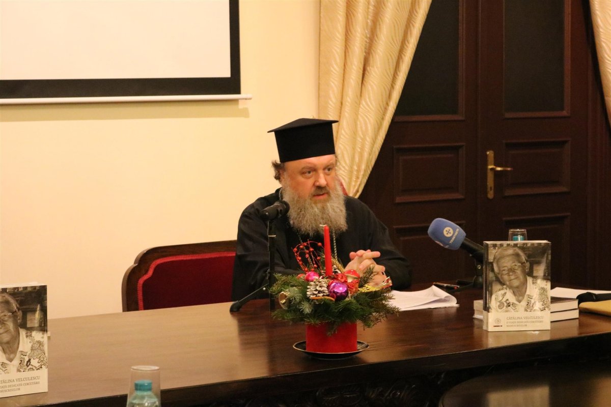 Volum comemorativ lansat la Biblioteca Sfântului Sinod 237908