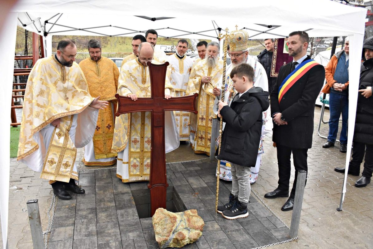 Hramul Parohiei „Sfântul Proroc Daniel” din localitatea clujeană Florești 238263