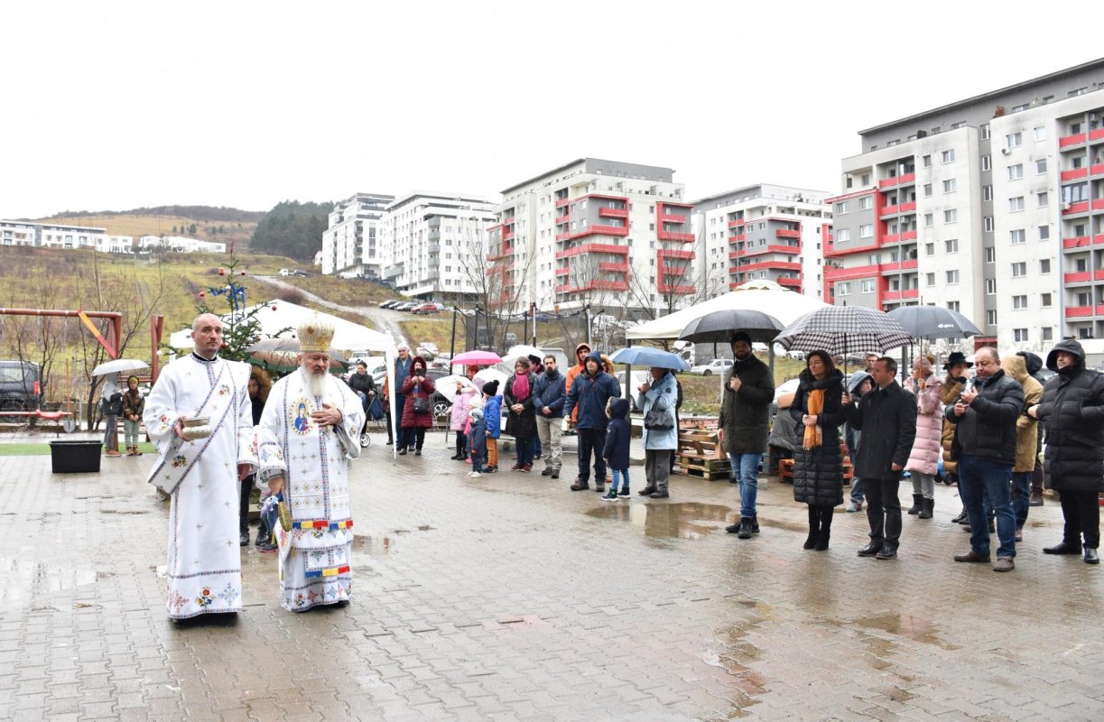 Hramul Parohiei „Sfântul Proroc Daniel” din localitatea clujeană Florești 238268