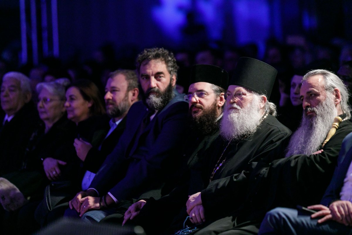 „Pacea sfântă pe pământ” a fost adusă la concertul anual de colinde al Mitropoliei Moldovei și Bucovinei 238297