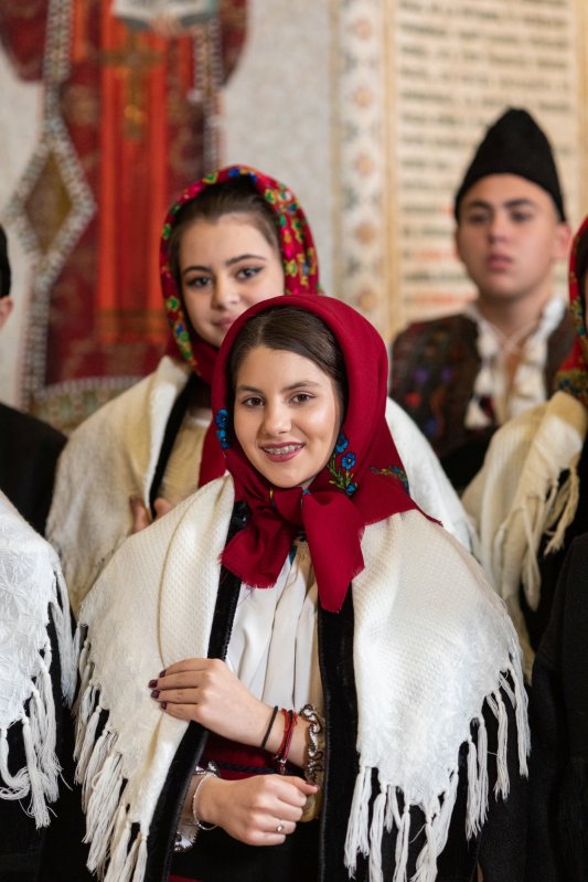 Primii colindători au sosit la Patriarhul României 238416