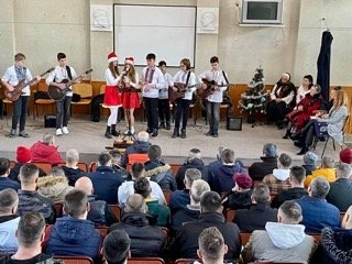 Un strop de bucurie la Penitenciarul Vaslui, în prag de sărbători 238345