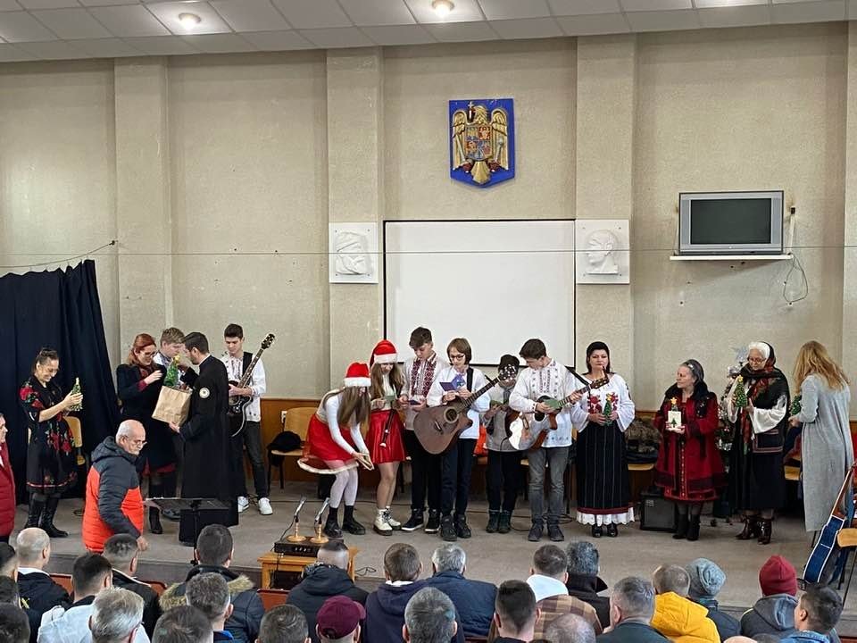 Un strop de bucurie la Penitenciarul Vaslui, în prag de sărbători 238348