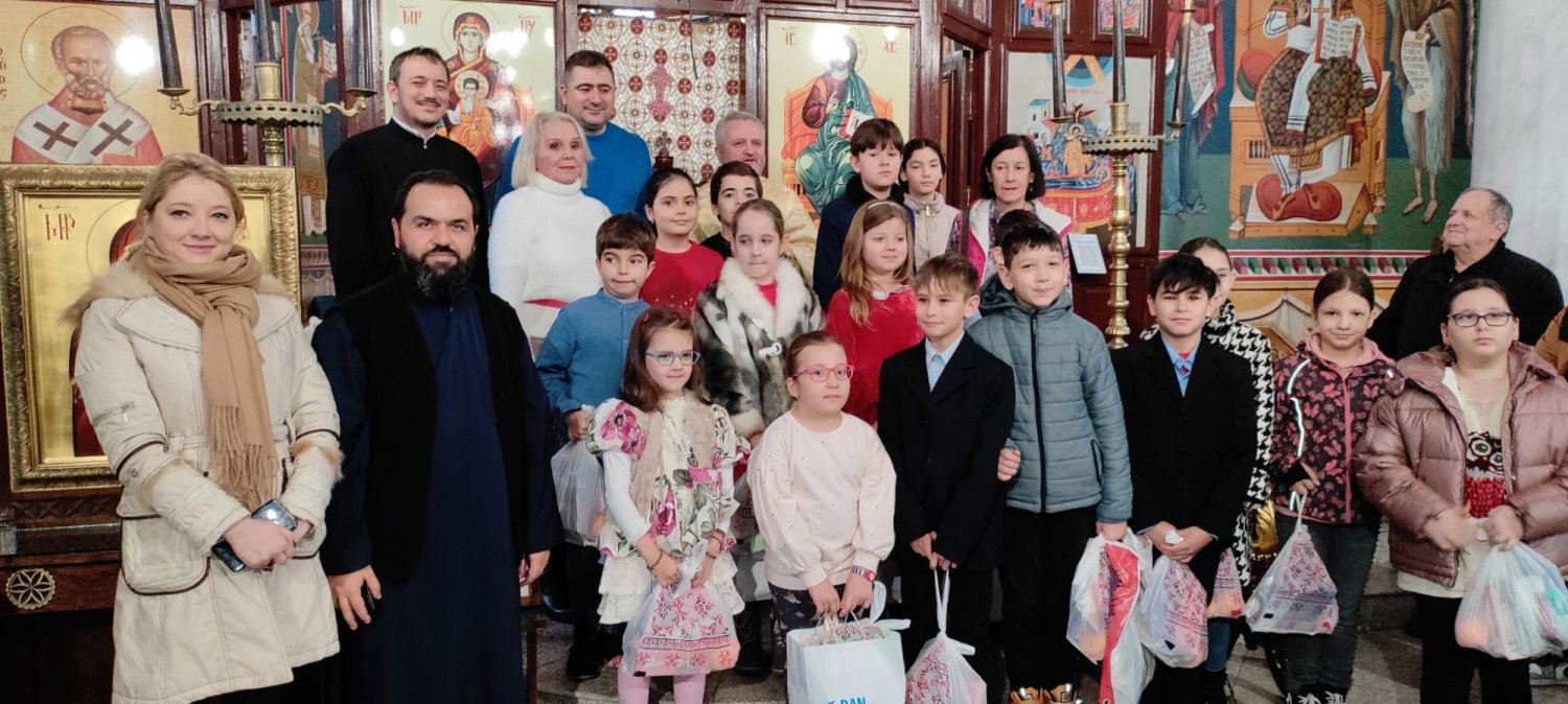 Expoziția „Feeria brăduților” la Parohia Iancu Vechi-Mătăsari 238590