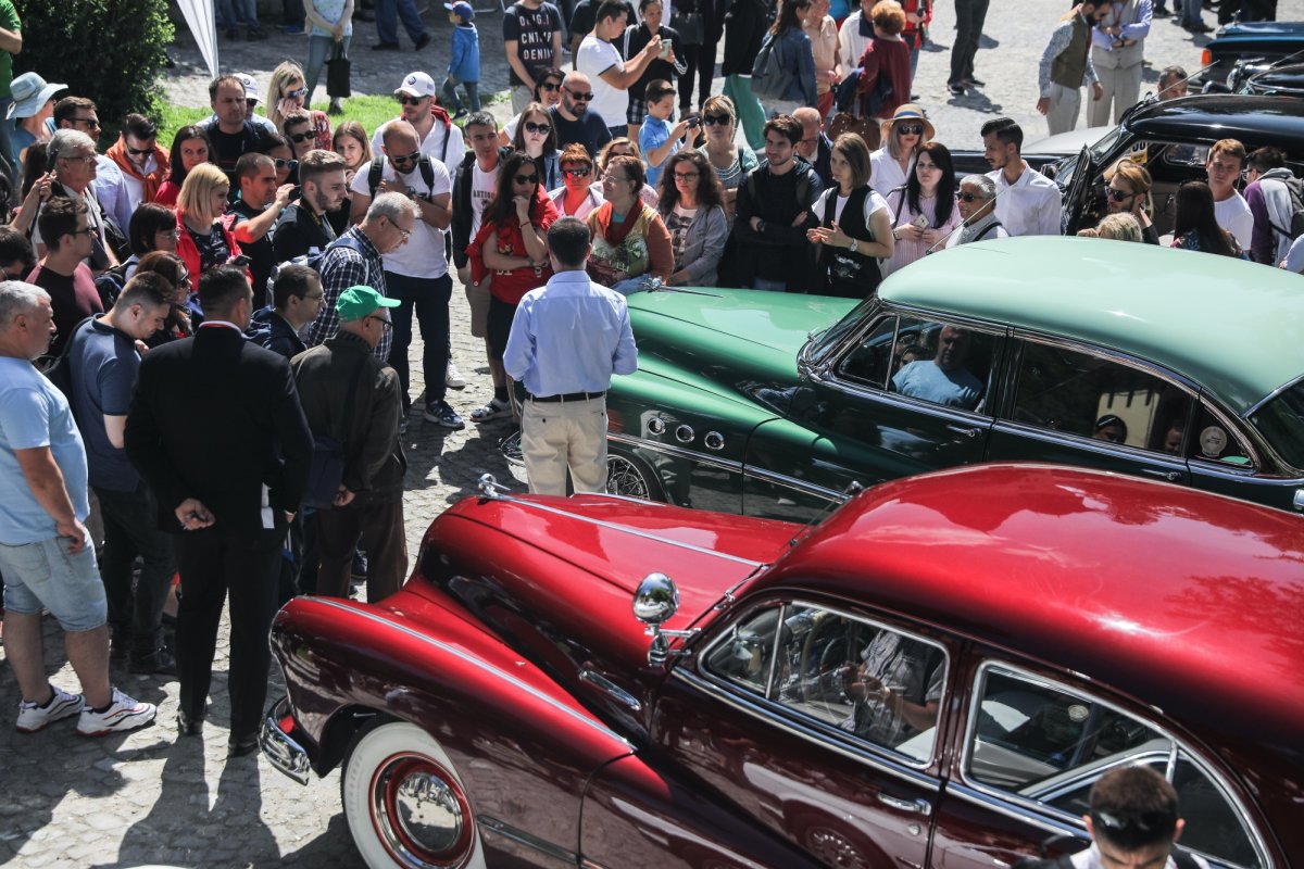 Fascinanta artă a mașinilor istorice 238390