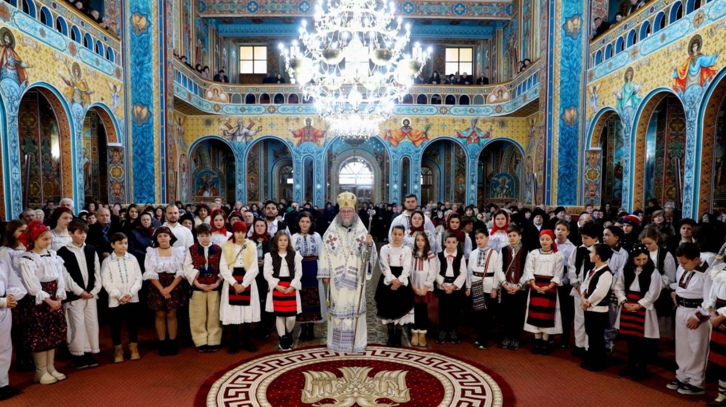 Sărbătoare la Biserica „Naşterea Domnului”, Baia Mare 238482