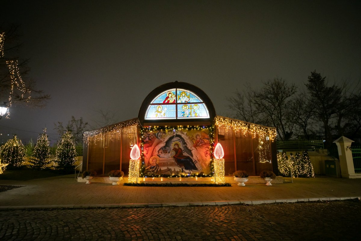 Naşterea Domnului vestită prin colinde la Reşedinţa Patriarhală 238871