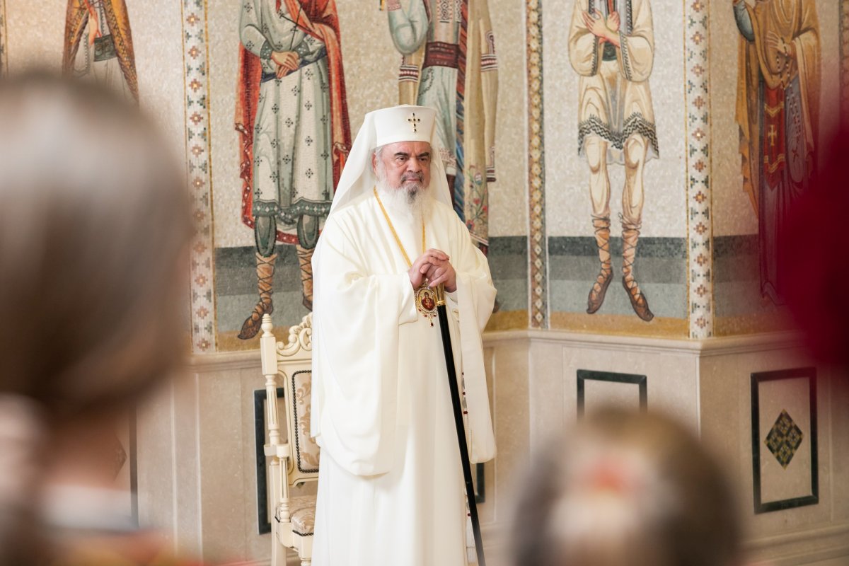 Naşterea Domnului vestită prin colinde la Reşedinţa Patriarhală 238892