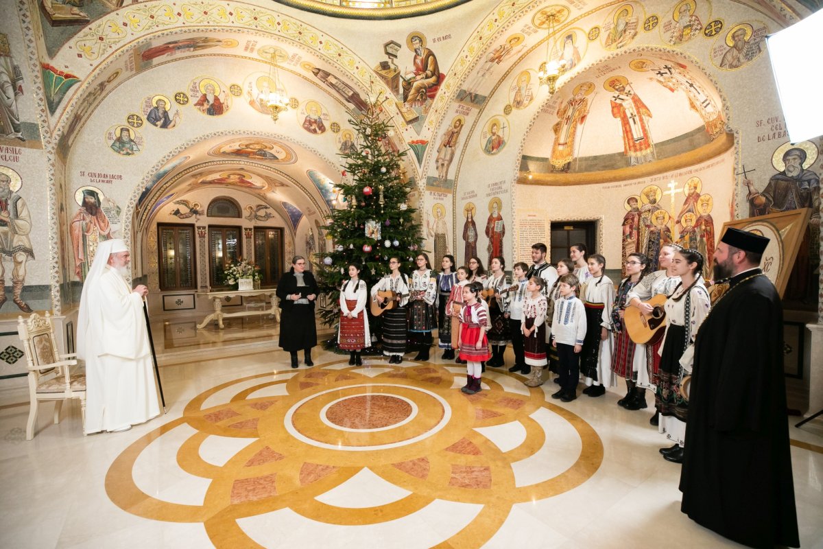 Naşterea Domnului vestită prin colinde la Reşedinţa Patriarhală 238910