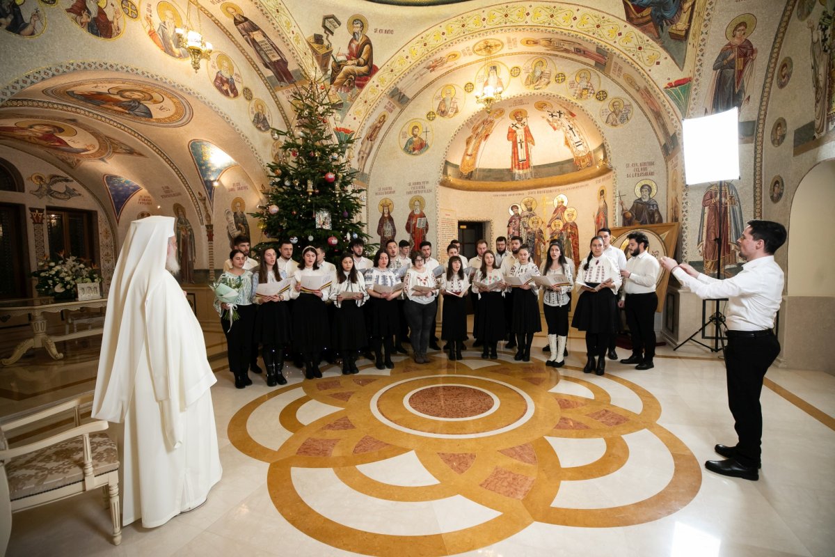 Naşterea Domnului vestită prin colinde la Reşedinţa Patriarhală 238918