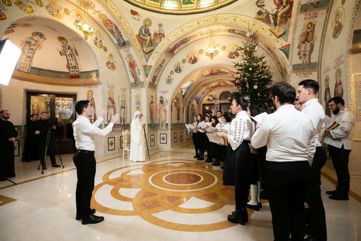 Naşterea Domnului vestită prin colinde la Reşedinţa Patriarhală 238926