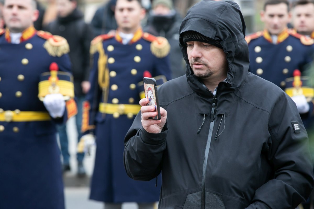 Popas de rugăciune și pomenire în Piața Universității 238799