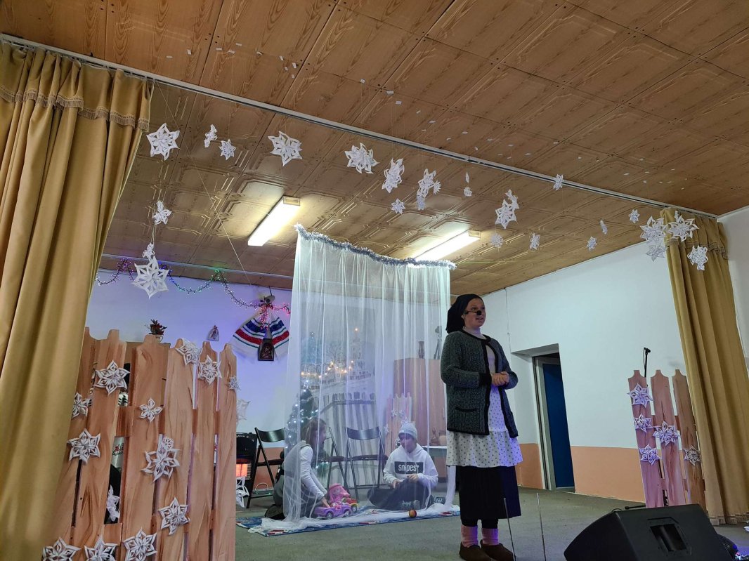 O serbare a bucuriei Crăciunului și a dragostei de copii 238849