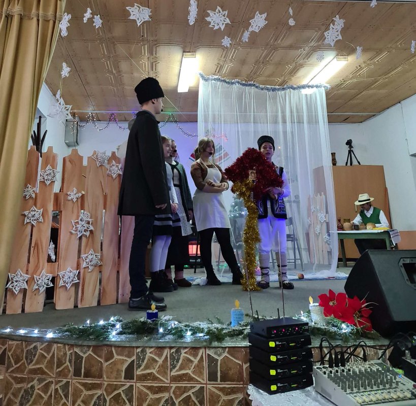 O serbare a bucuriei Crăciunului și a dragostei de copii 238860