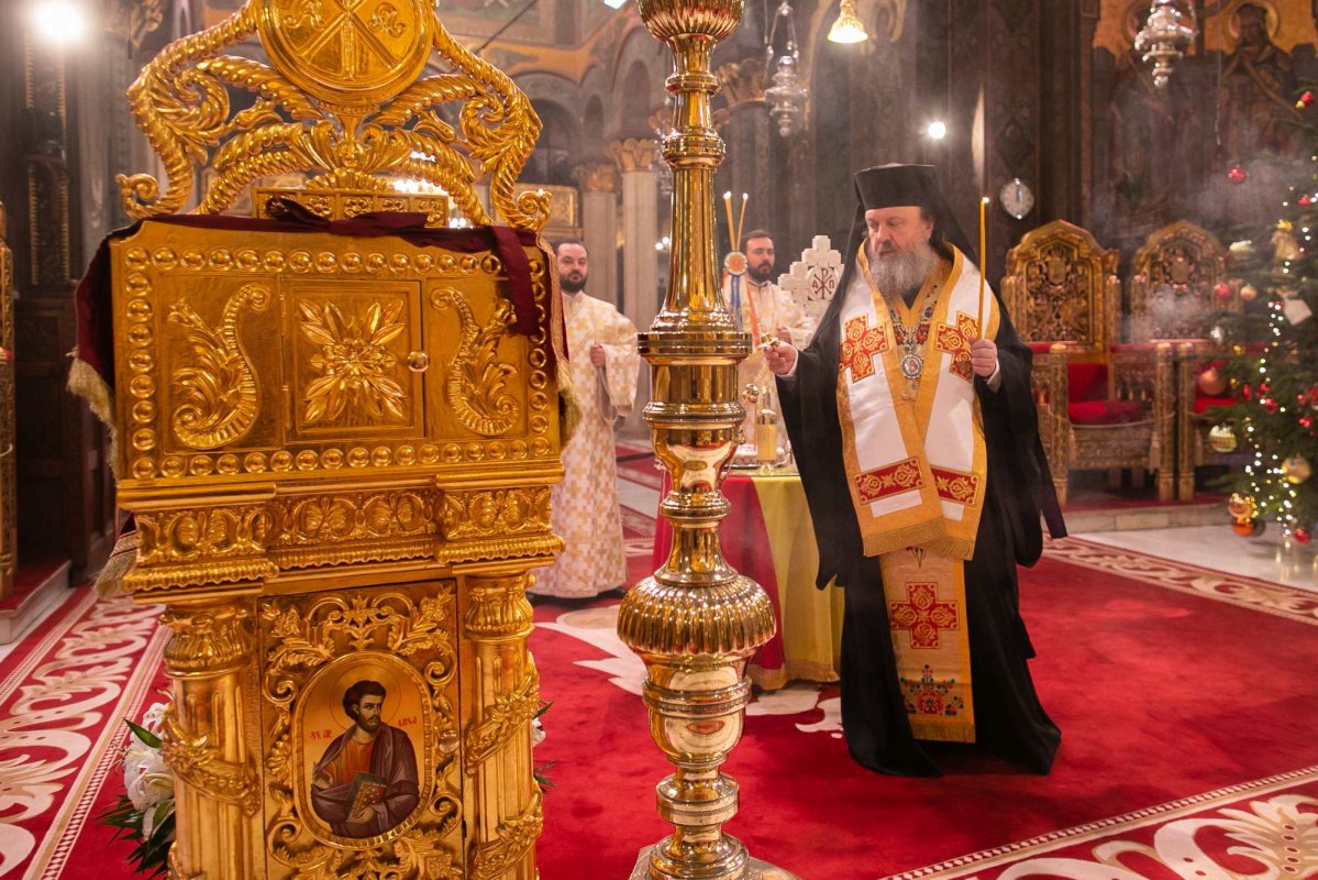 Parastas pentru eroii Revoluţiei române la Catedrala Patriarhală 238975