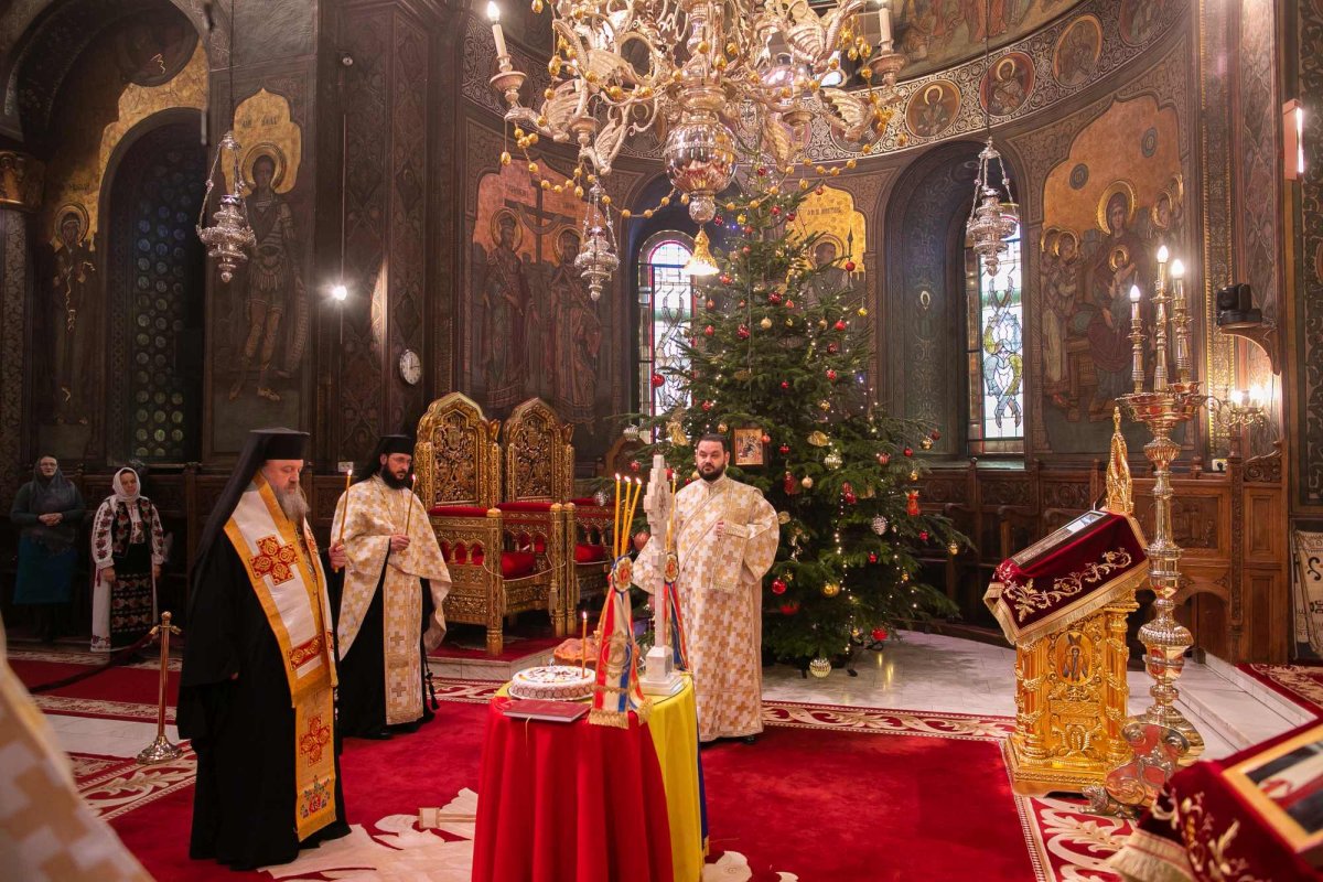 Parastas pentru eroii Revoluţiei române la Catedrala Patriarhală 238984