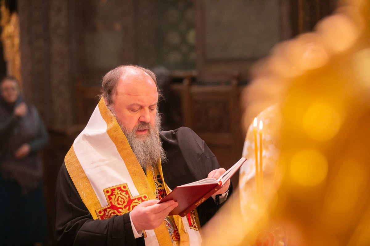 Parastas pentru eroii Revoluţiei române la Catedrala Patriarhală 238986