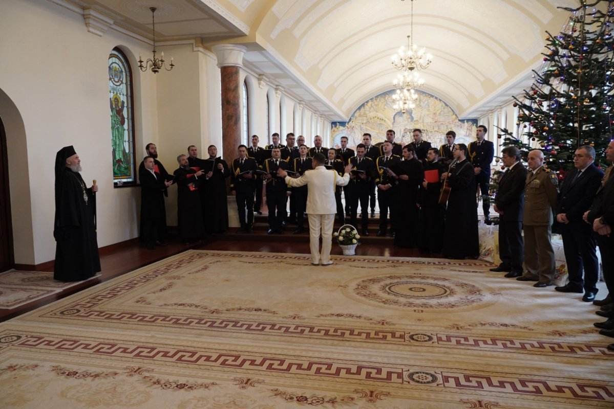 Colindători la Centrul eparhial al Arhiepiscopiei Dunării de Jos 239179