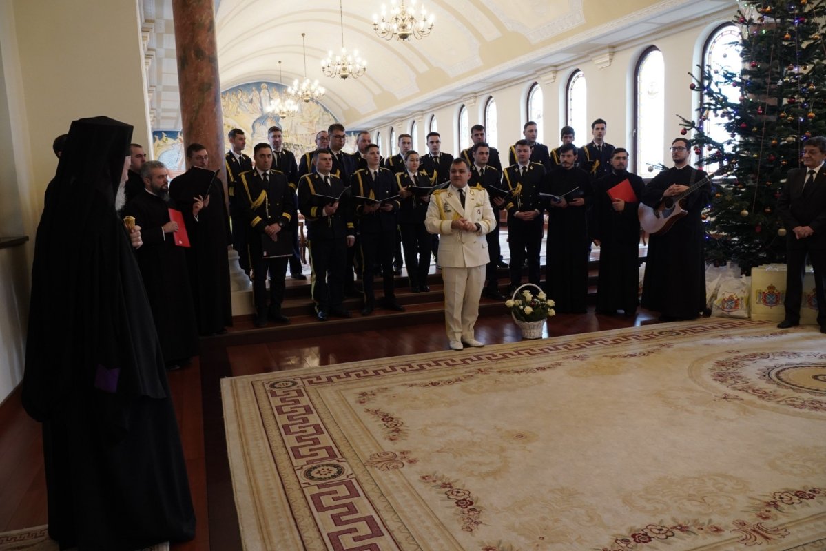 Colindători la Centrul eparhial al Arhiepiscopiei Dunării de Jos 239187