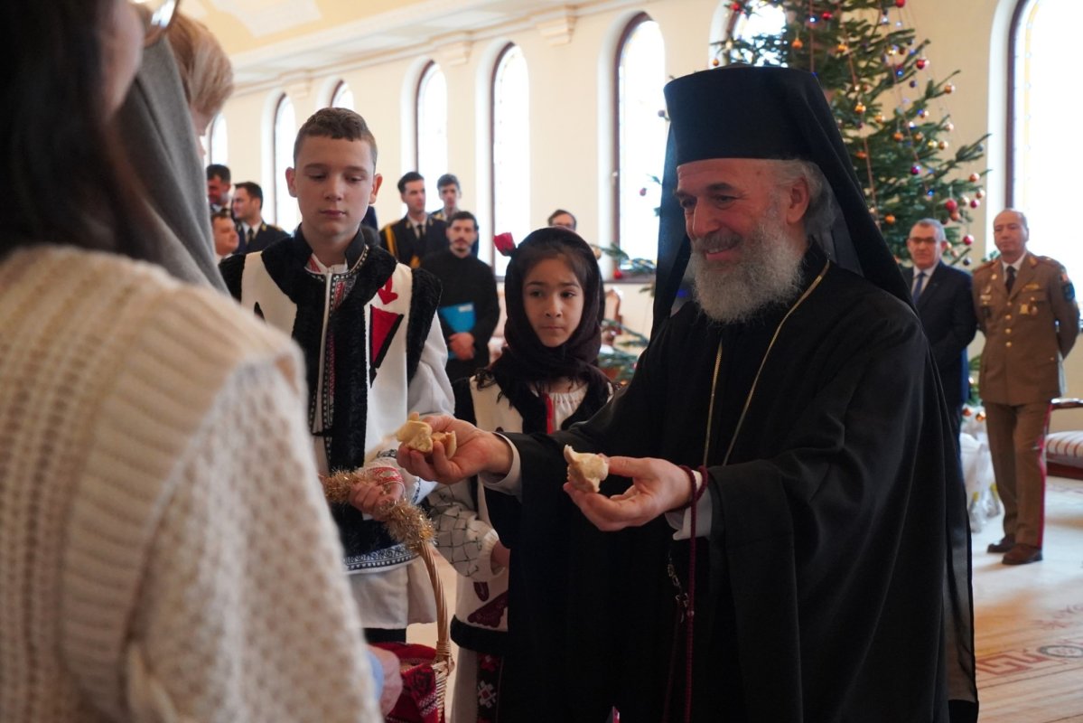 Colindători la Centrul eparhial al Arhiepiscopiei Dunării de Jos 239202