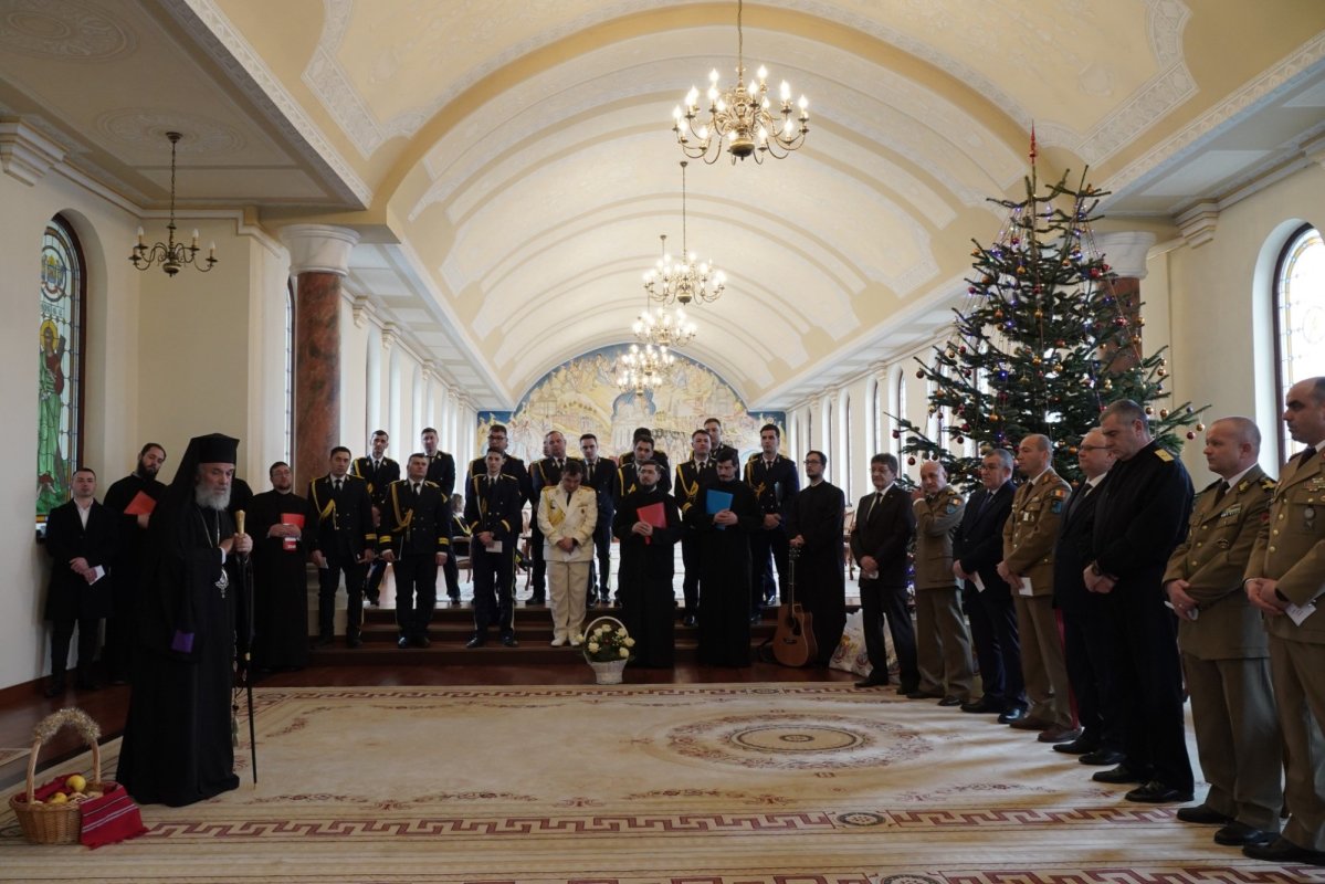 Colindători la Centrul eparhial al Arhiepiscopiei Dunării de Jos 239207