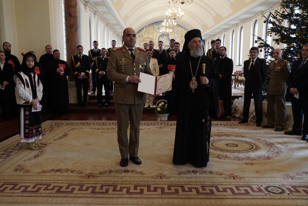 Colindători la Centrul eparhial al Arhiepiscopiei Dunării de Jos 239208