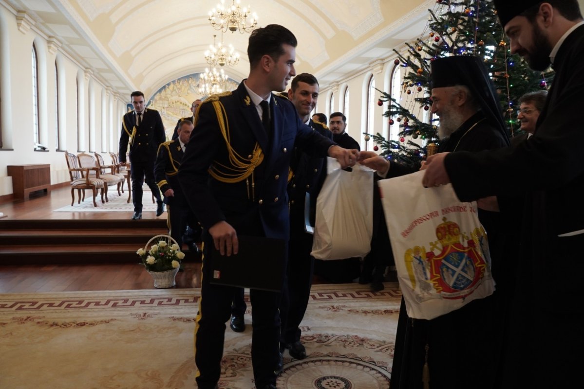 Colindători la Centrul eparhial al Arhiepiscopiei Dunării de Jos 239210