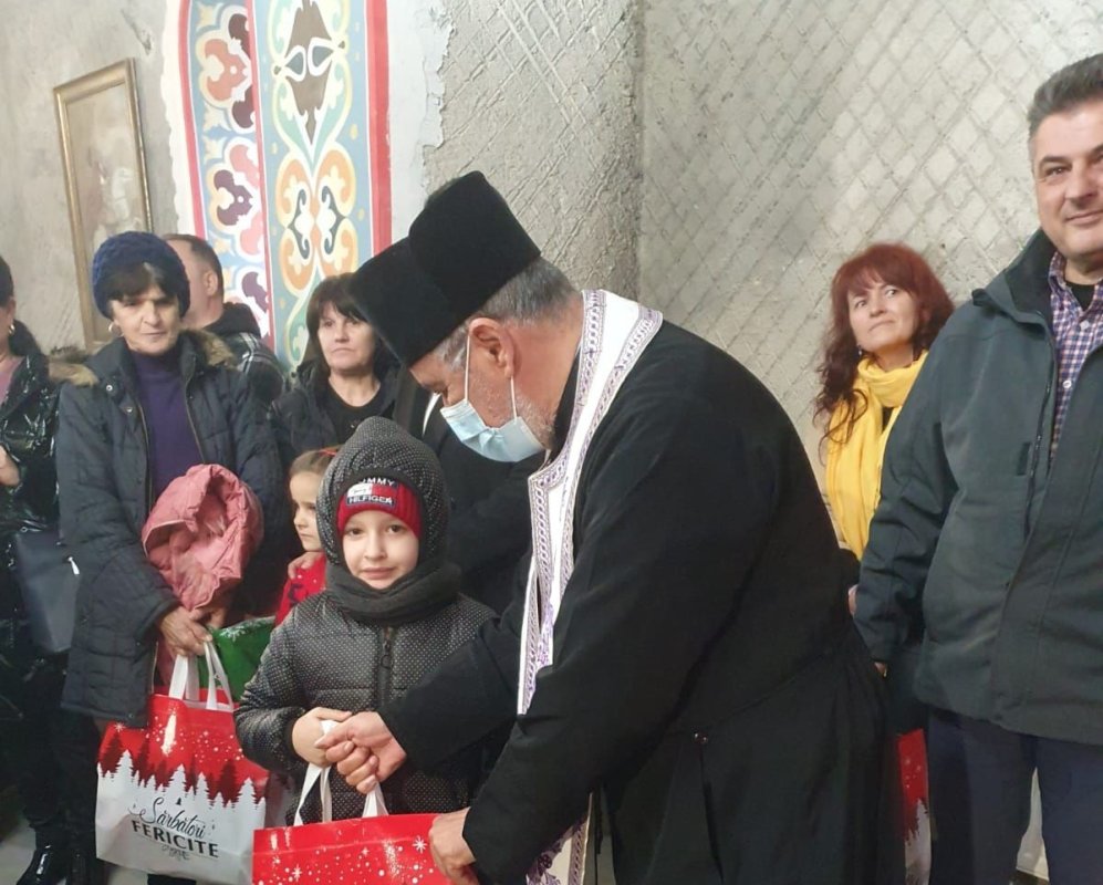 Daruri din Arhiepiscopia Târgoviștei pentru cei neajutorați 239169