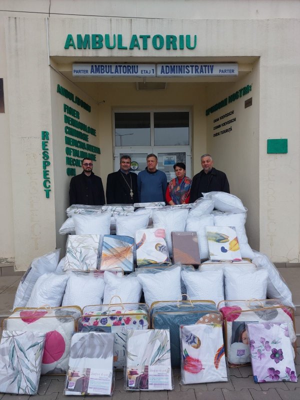 Daruri din Arhiepiscopia Târgoviștei pentru cei neajutorați 239172