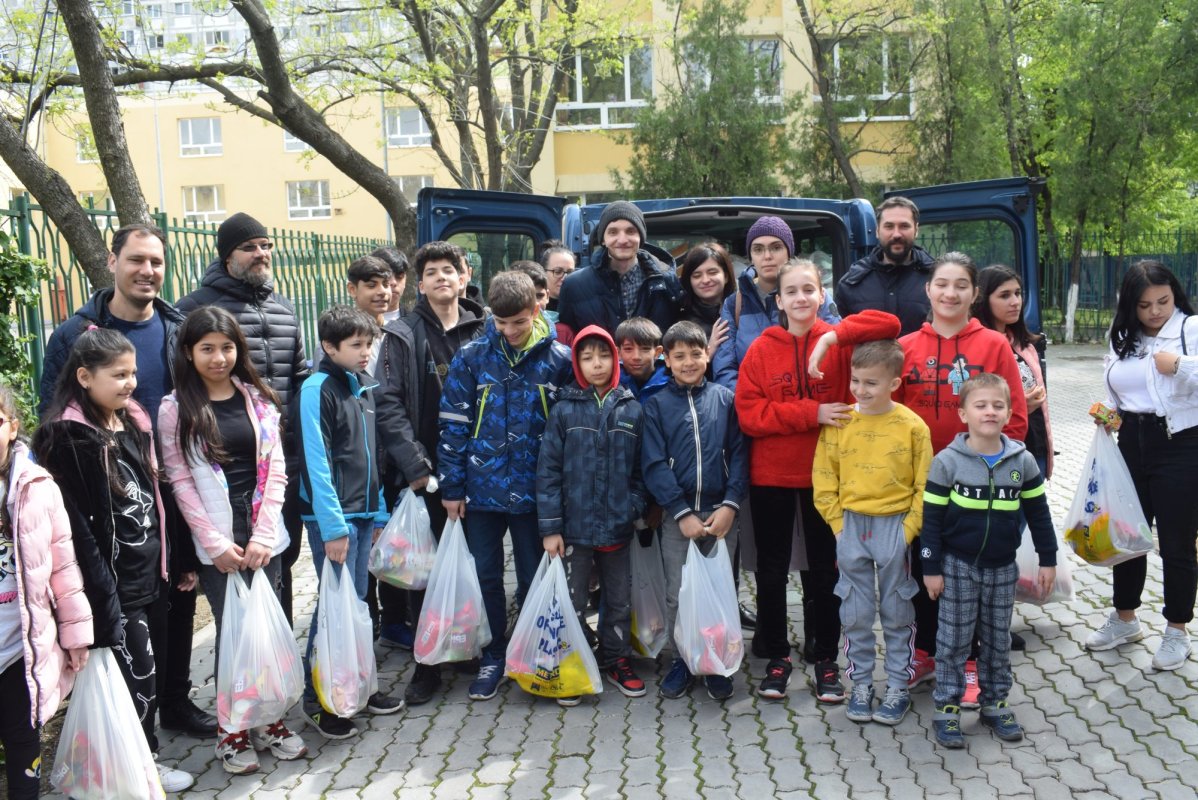 Crăciunul din orfelinat l-a făcut să prețuiască familia și ajutorarea celor suferinzi 238473