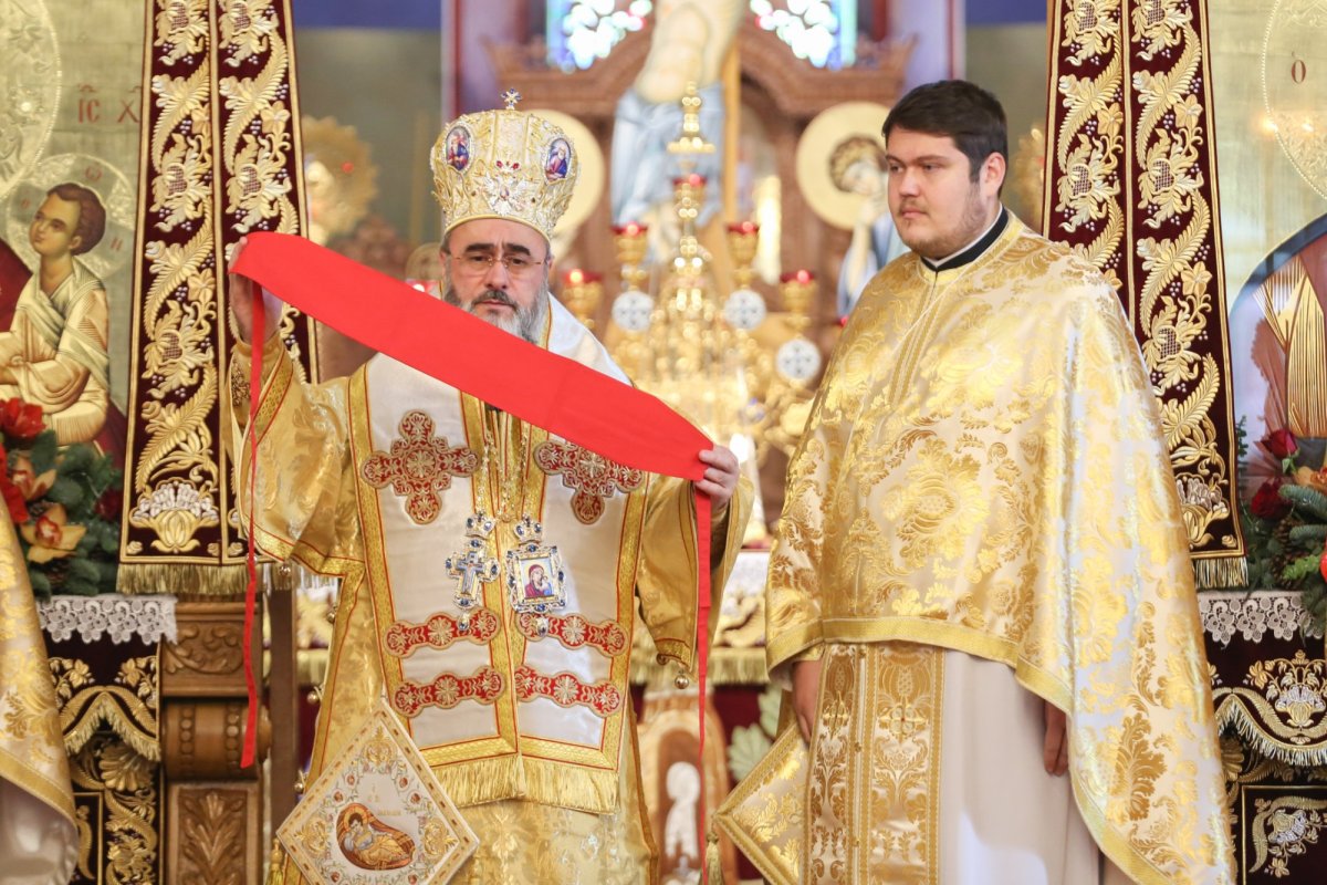 Comuniune de rugăciune la praznicul Nașterii Domnului în Catedrala Arhiepiscopală din Buzău 239386