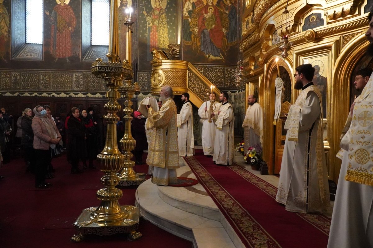 Praznicul Naşterii Domnului la Catedrala Arhiepiscopală din Galaţi 239402
